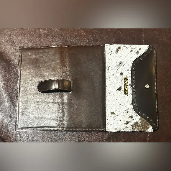 GOYAZES Brown and White Wallet with Elegant Two-Tone Western Design - Picture 4 of 6